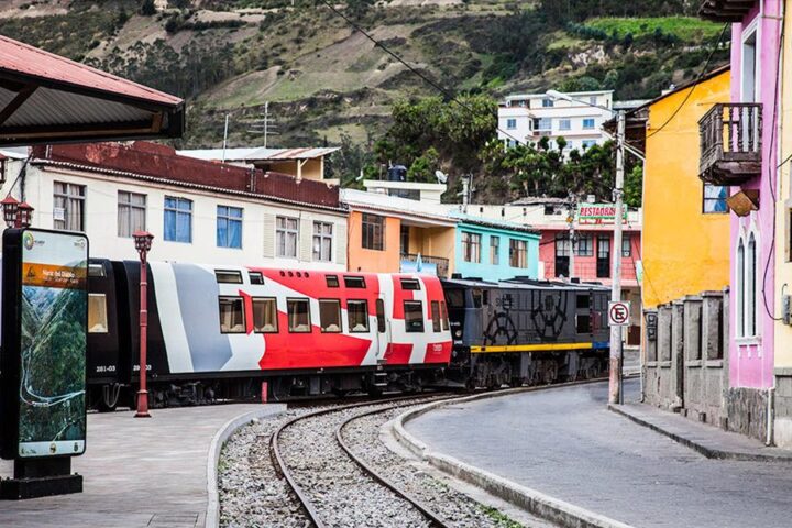 Tren en Alausí