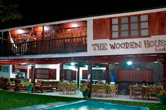 Hotel Wooden House Lodge Frontal