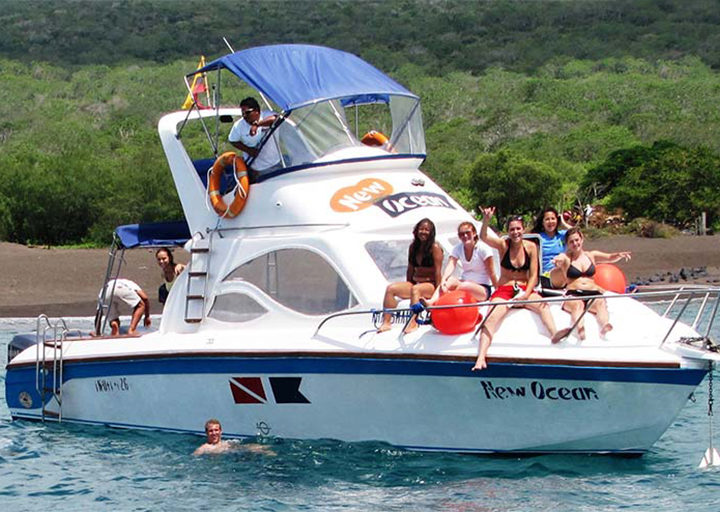 Lancha Santa Cruz Isabela