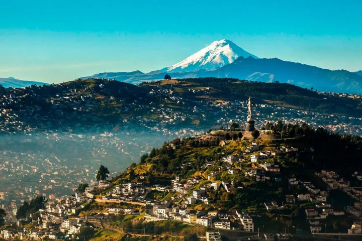 Quito luz de América