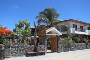 Hotel San Vicente front view