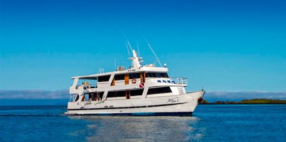 Galapagos Diving Cruises Banner