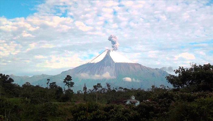 Ecuador Volcanoes : Sangay