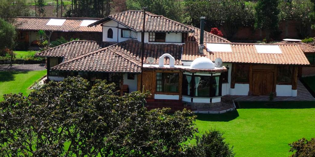 Hostels Near Quito Airport Zaysant Ecolodge