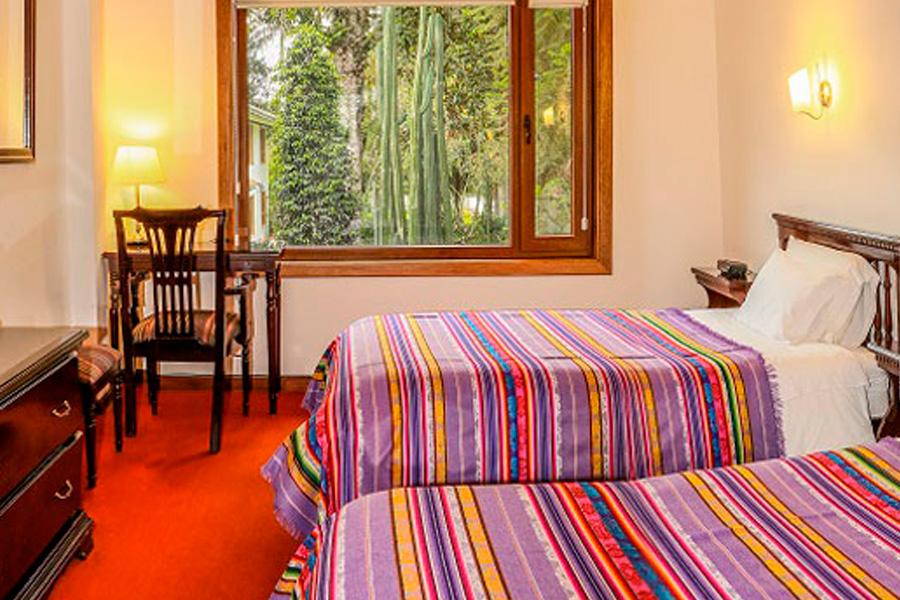 Hotels Close To Airport In Quito Ecuador Garden Hotel San Jose - Room