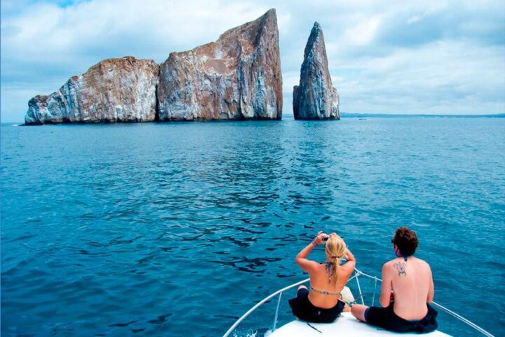 kicker rock day tour from san-cristobal yacht