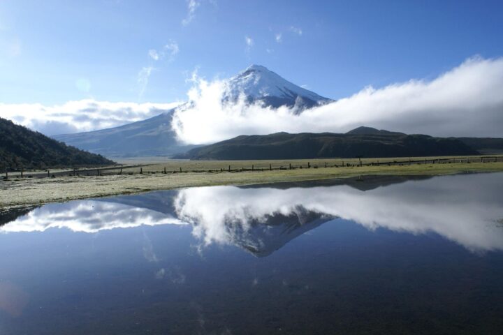 Limpiopungo Lagoon and Cotopaxi Volcano