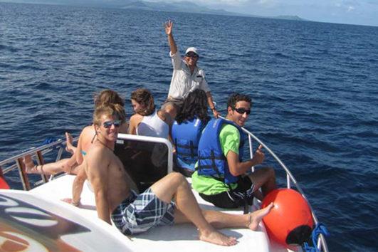 galapagos islands day tours