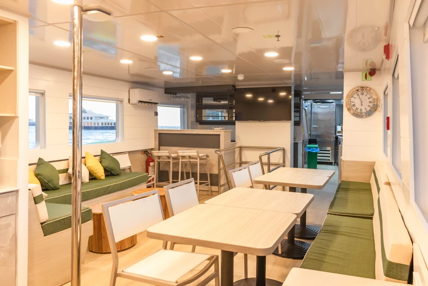 Dining room and social area on yacht Estrella de mar