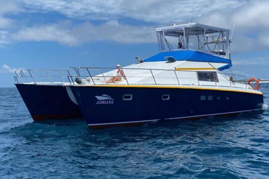 boat adriana tours galapagos