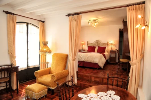 Romantic furnished double room at the Hotel de Su Merced