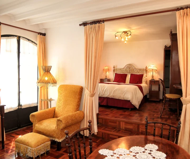 Romantic furnished double room at the Hotel de Su Merced